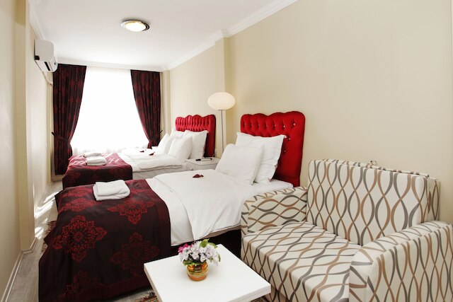 スピネル ホテル