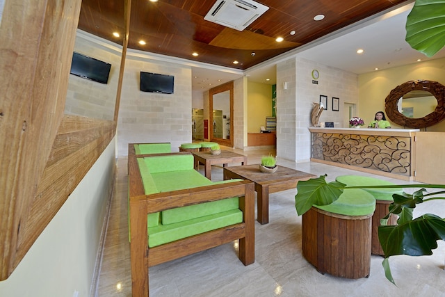 ワイズ ホテル マリオボロ ヨギャカルタ