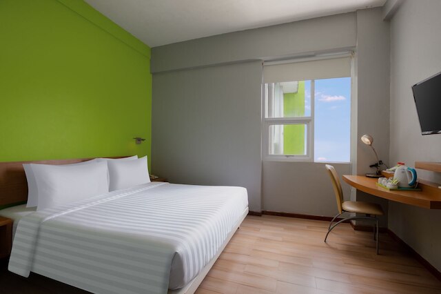 ワイズ ホテル マリオボロ ヨギャカルタ