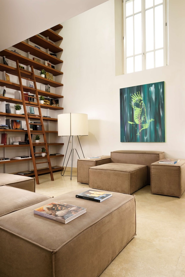 パラッツォ モンテマルティーニ ローマ