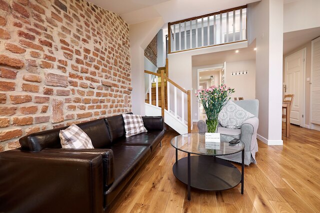 ゴーウェンビア 8 レジデンス