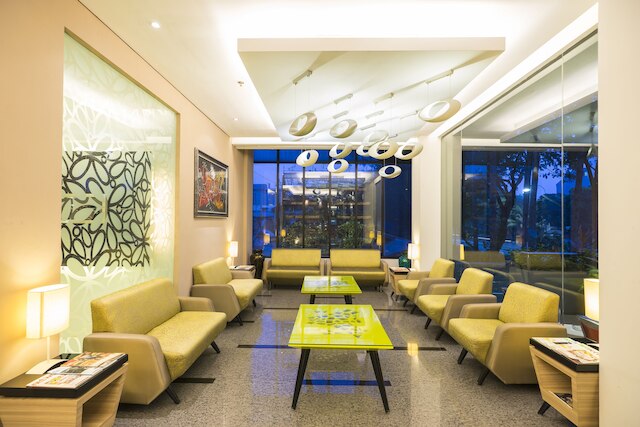 ロイヤル シティ ホテル