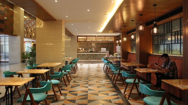 ル ポローニア ホテル & コンベンション メダン