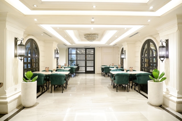 ル ポローニア ホテル & コンベンション メダン