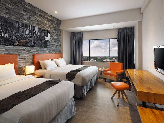 ル ポローニア ホテル & コンベンション メダン