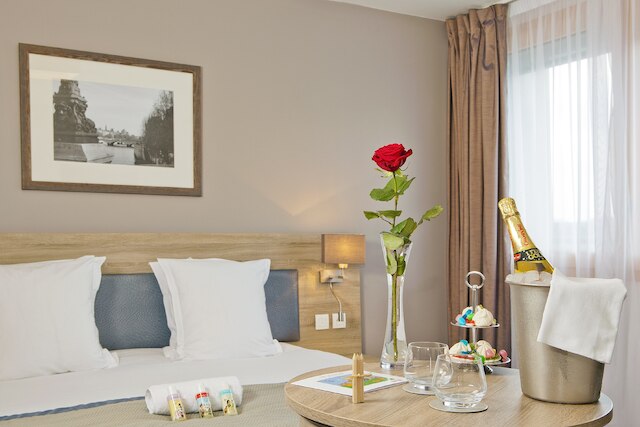 レジドホーム パリ イシー レ ムリノー