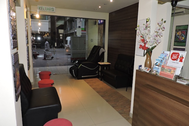 ゾディアック ゴールデン パレス ホテル