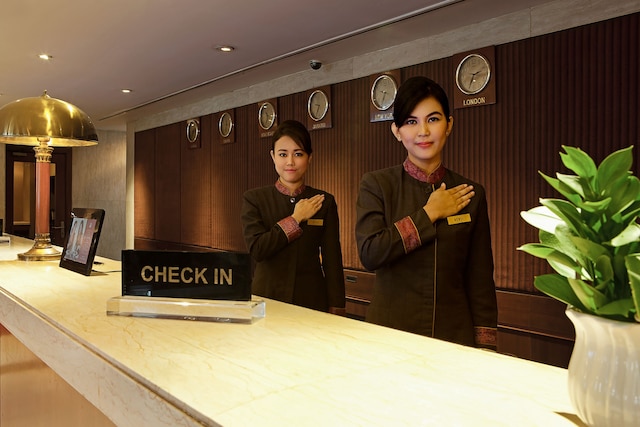 レッドトップ ホテル & コンベンション センター