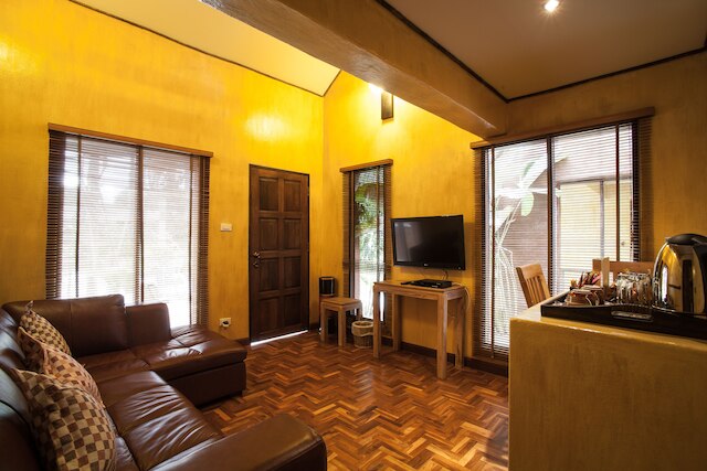 バーンポン ロッジ