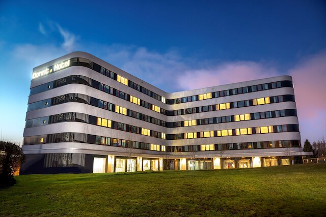 ドリント エアポート - ホテル チューリッヒ