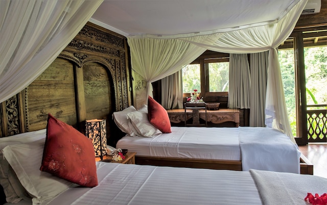 アモリ ヴィラズ