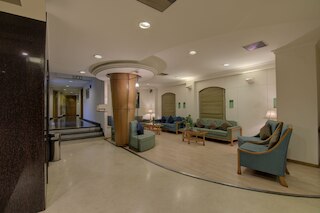 トライスター サービス アパートメンツ