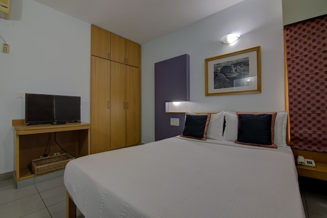 トライスター サービス アパートメンツ