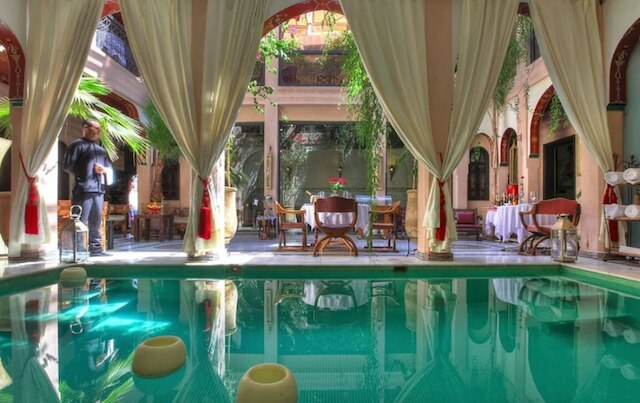 リヤド ダル アニカ