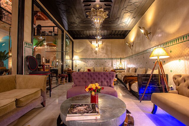 リヤド ダル アニカ