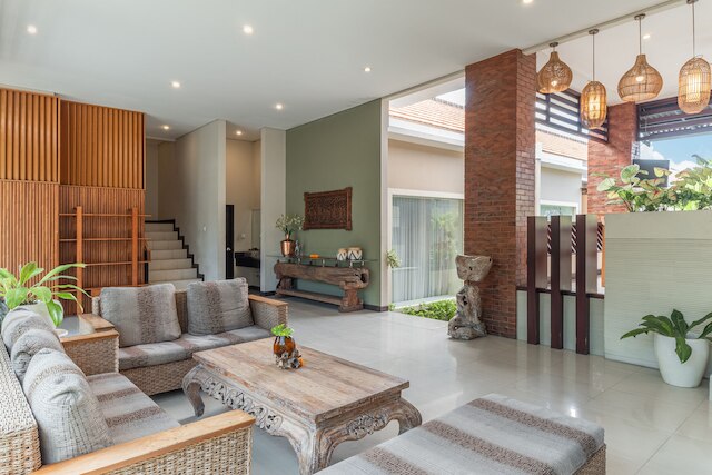 スヴァルナ スイート スミニャック