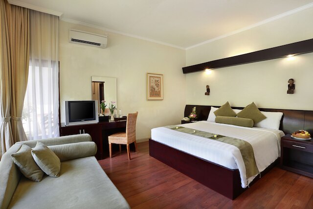 レスパティビーチホテル