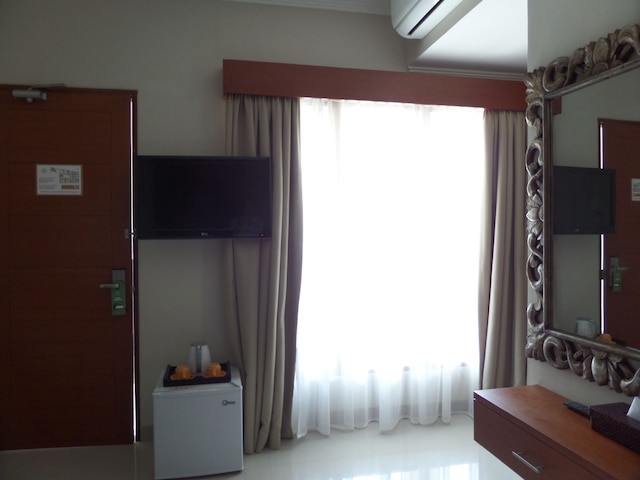 スヴァルナ ホテル サヌール