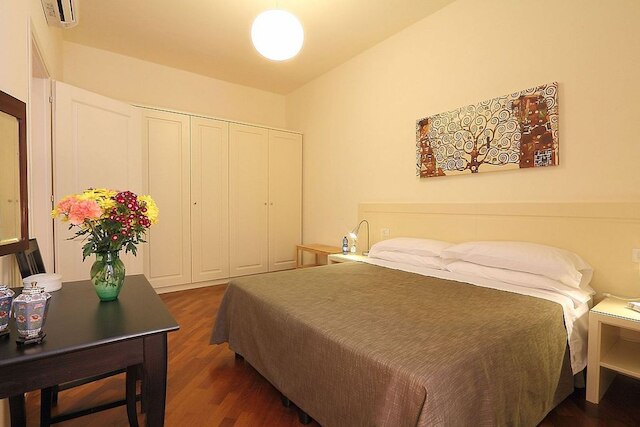 ルレ マルティネス フローレンス