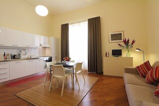 ルレ マルティネス フローレンス