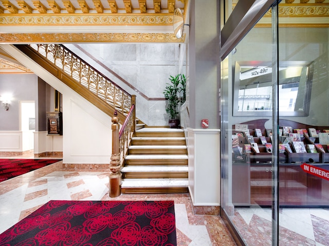 ラジオ シティ アパートメンツ