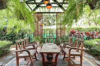 OYO 412 セブン デイズ ホテル