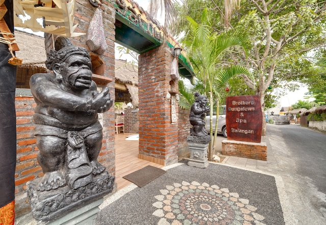 ブラザーズ バンガローズ バランガン