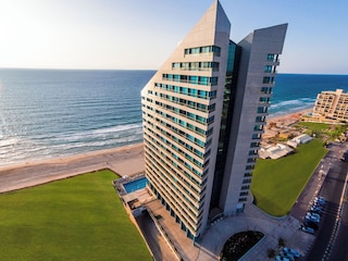 ハルバート サミュエル オケアノス スイーツ ヘルツリヤ