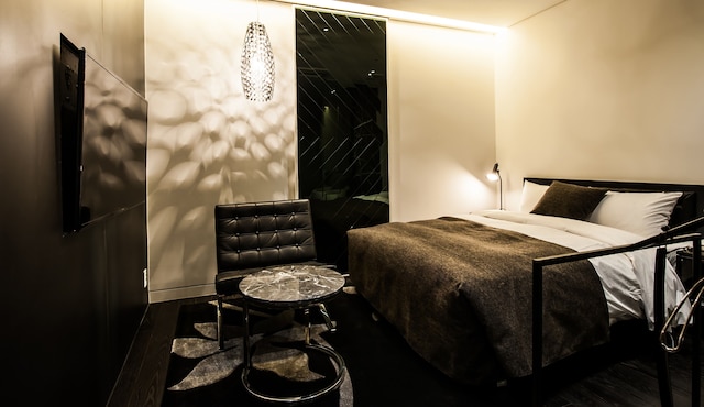 SR ホテル サダン