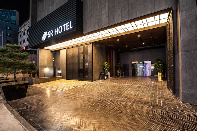 SR ホテル サダン