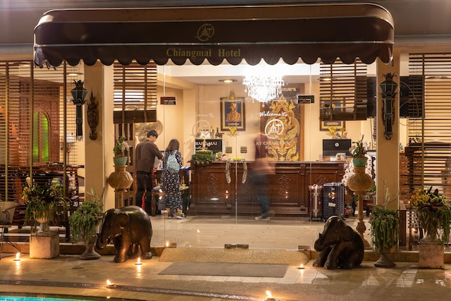 アット チェンマイ ホテル