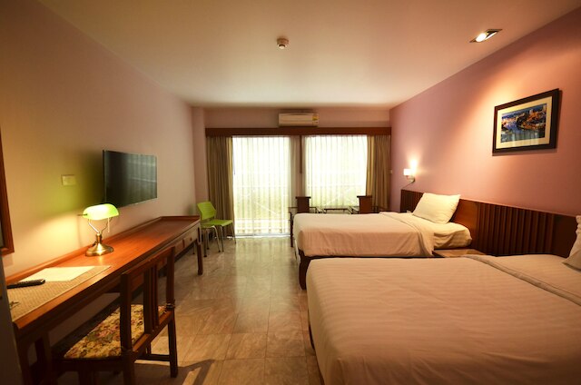 サコーン レジデンス アンド ホテル