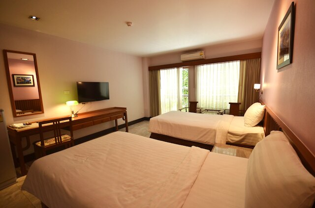 サコーン レジデンス アンド ホテル