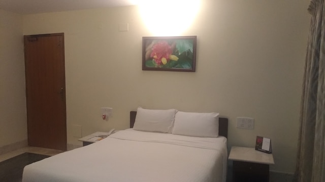 ハヌ レディ レジデンシーズ ポーズ ガーデン