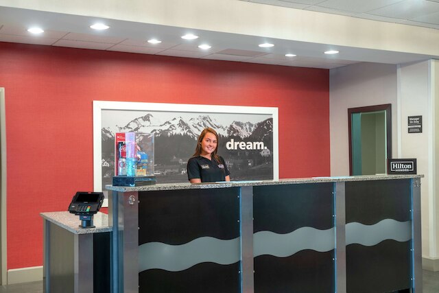 ハンプトン イン & スイーツ ロアノーク エアポート