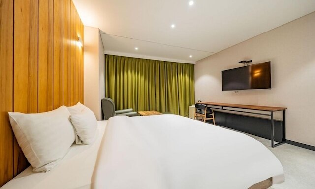 F ホテル イヨーンダンポー