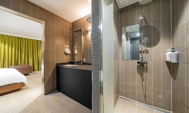 F ホテル イヨーンダンポー