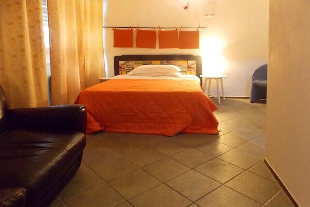 ホステル コロウス