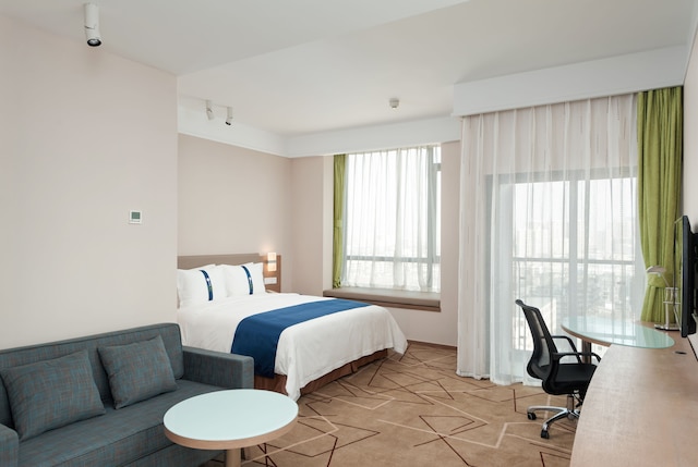 ホリデイ・イン エクスプレス 成都 ウエスト ゲート by IHG (成都西門智選假日酒店)