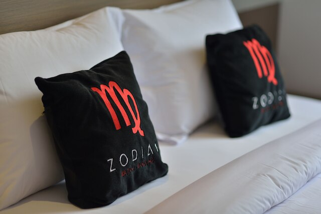 ゾディアック スタミ、カグム ホテルズ