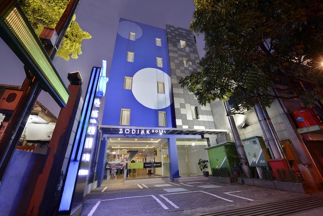 ゾディアック パスカル、カグム ホテルズ