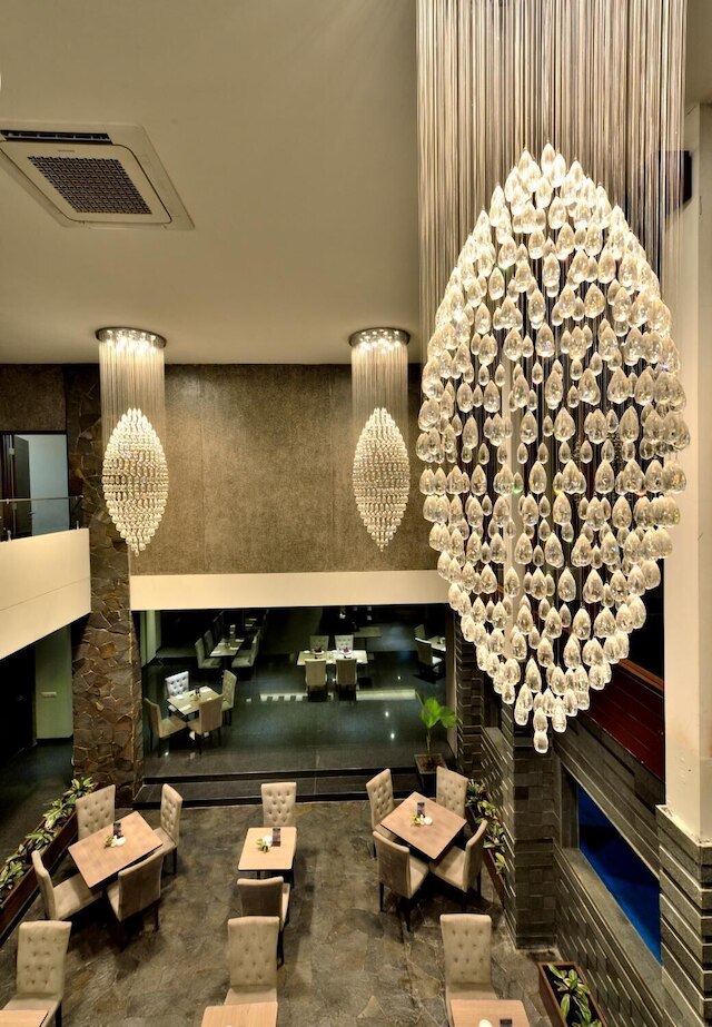 セレラ ムルデカ バンドン