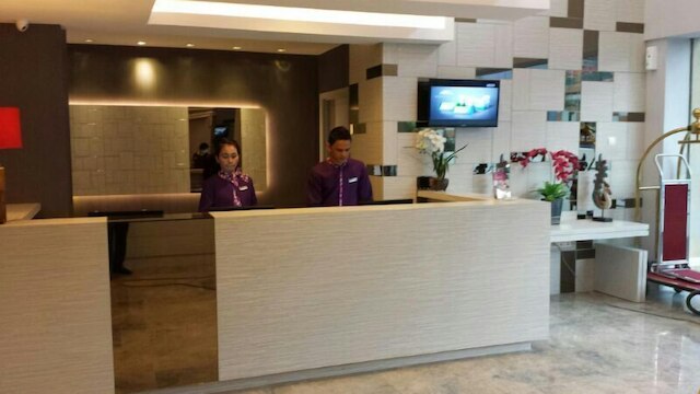 ヨクロ ホテル ペカンバル