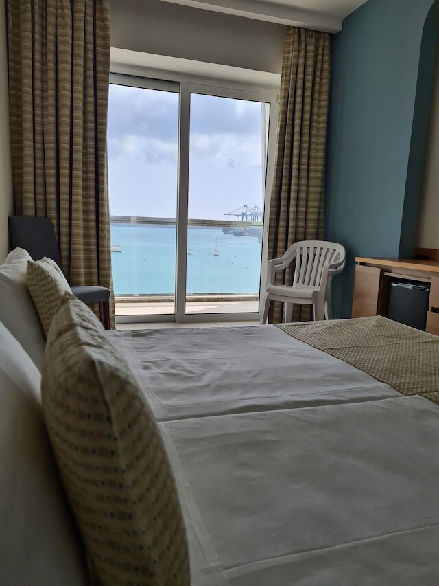 ウォーターズ エッジ