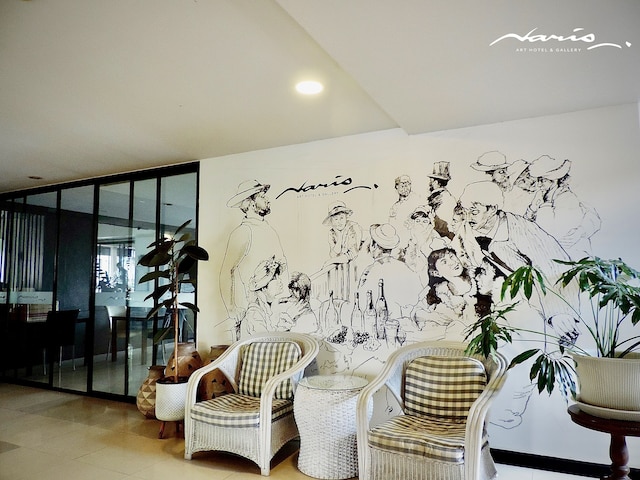 ナリス アート ホテル