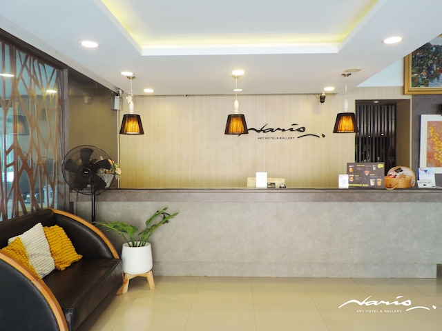 ナリス アート ホテル