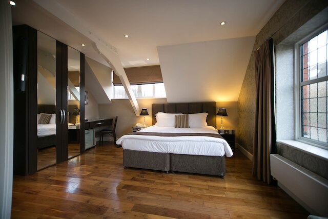 ザ ピラーズ ホテル