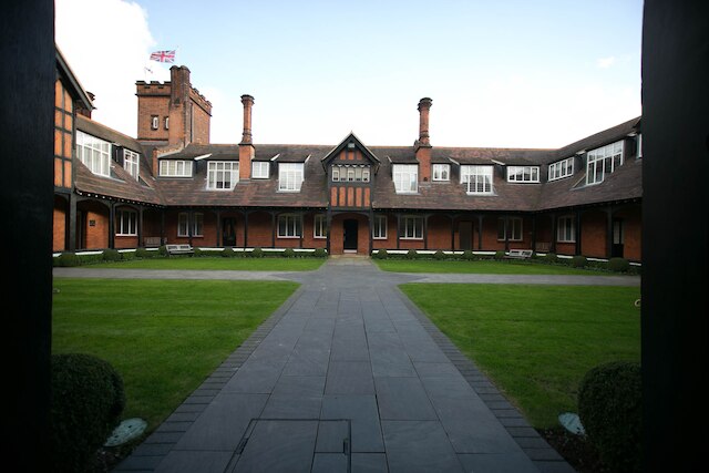 ザ ピラーズ ホテル