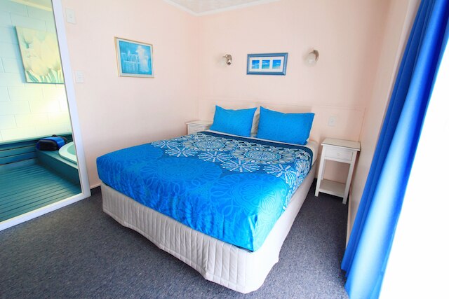 ゴールデン グロー モーテル