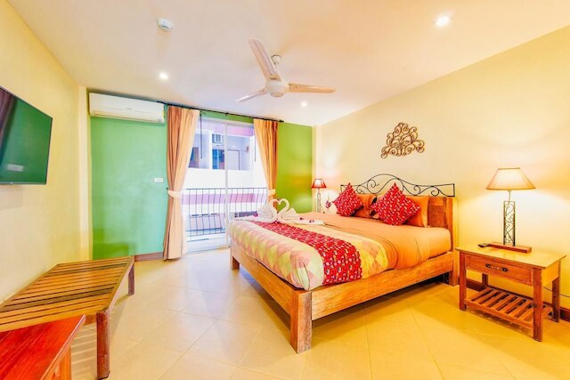 ハイ ローズ レジデンス